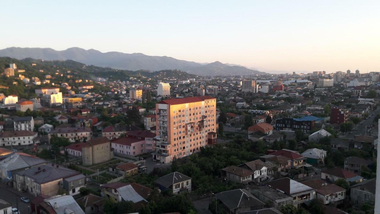 E-Home Batoemi Buitenkant foto